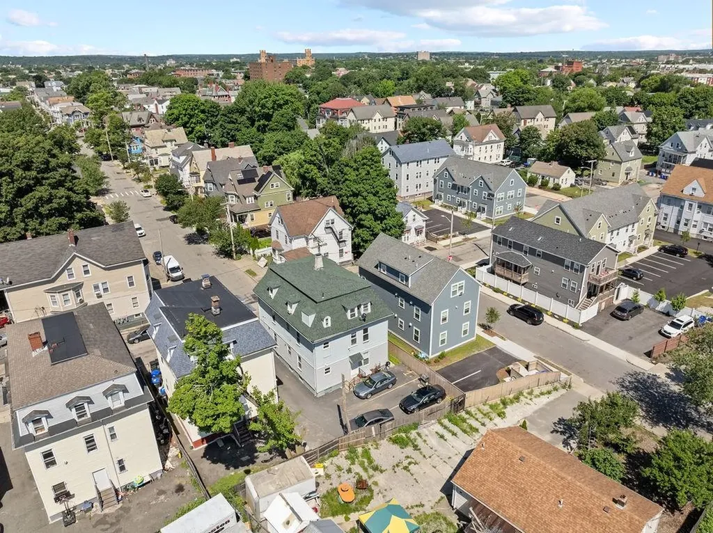 38 40 Taylor Street Providence RI 02907