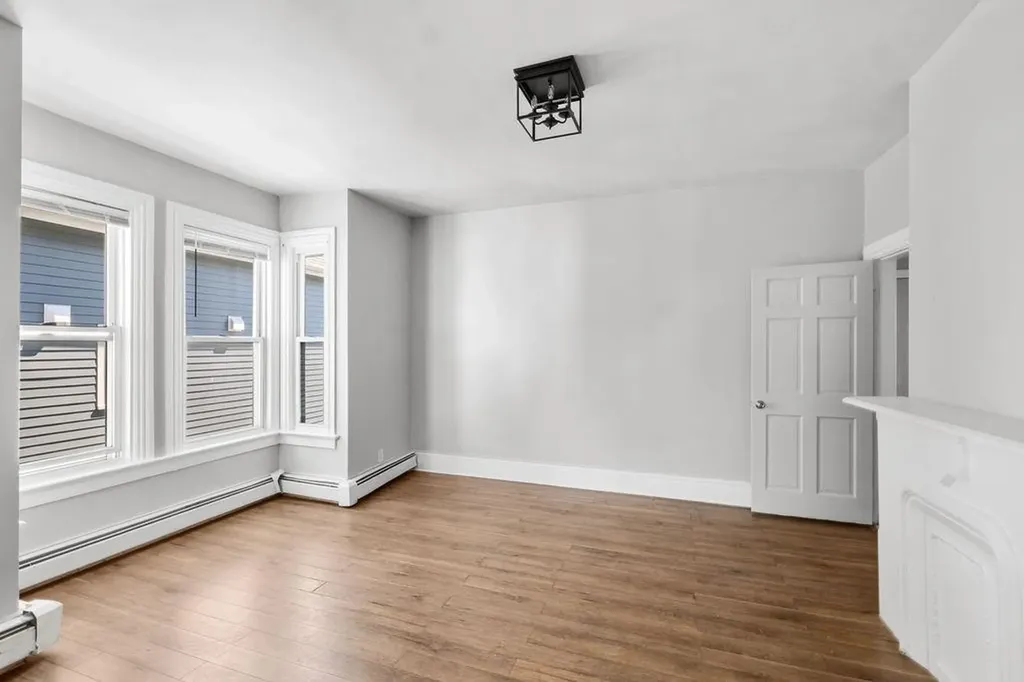 38 40 Taylor Street Providence RI 02907