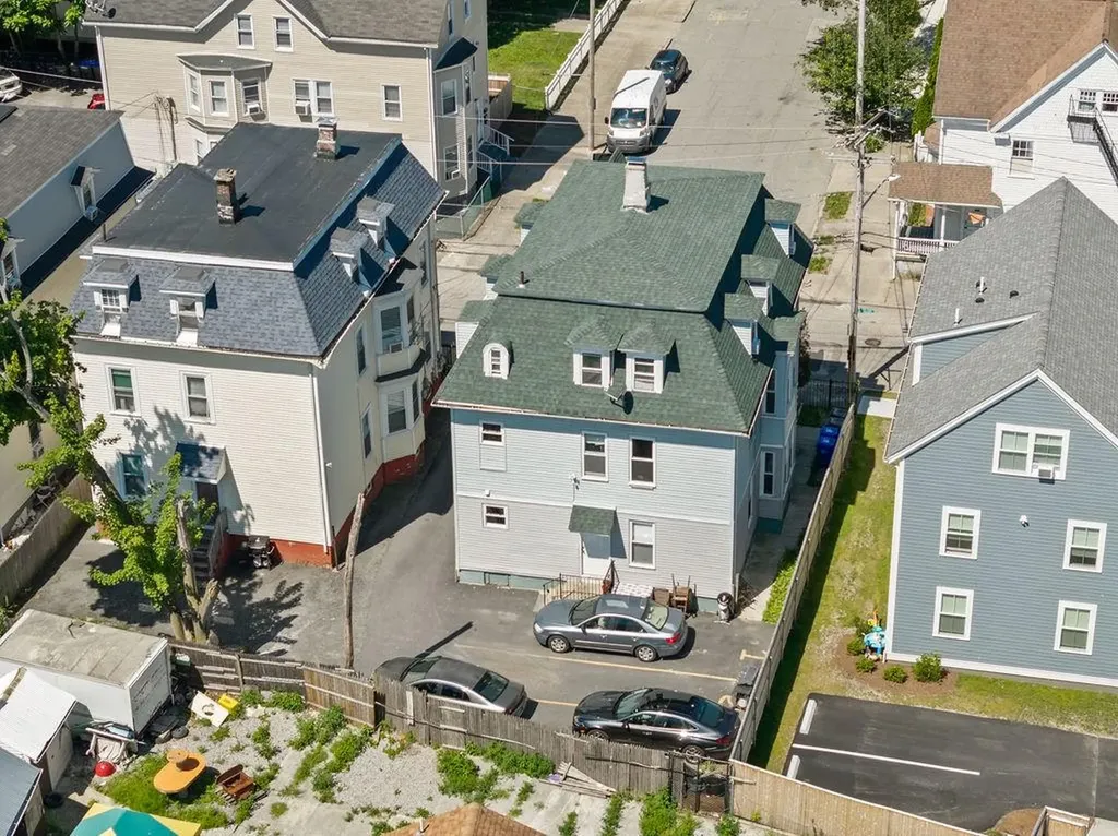 38 40 Taylor Street Providence RI 02907