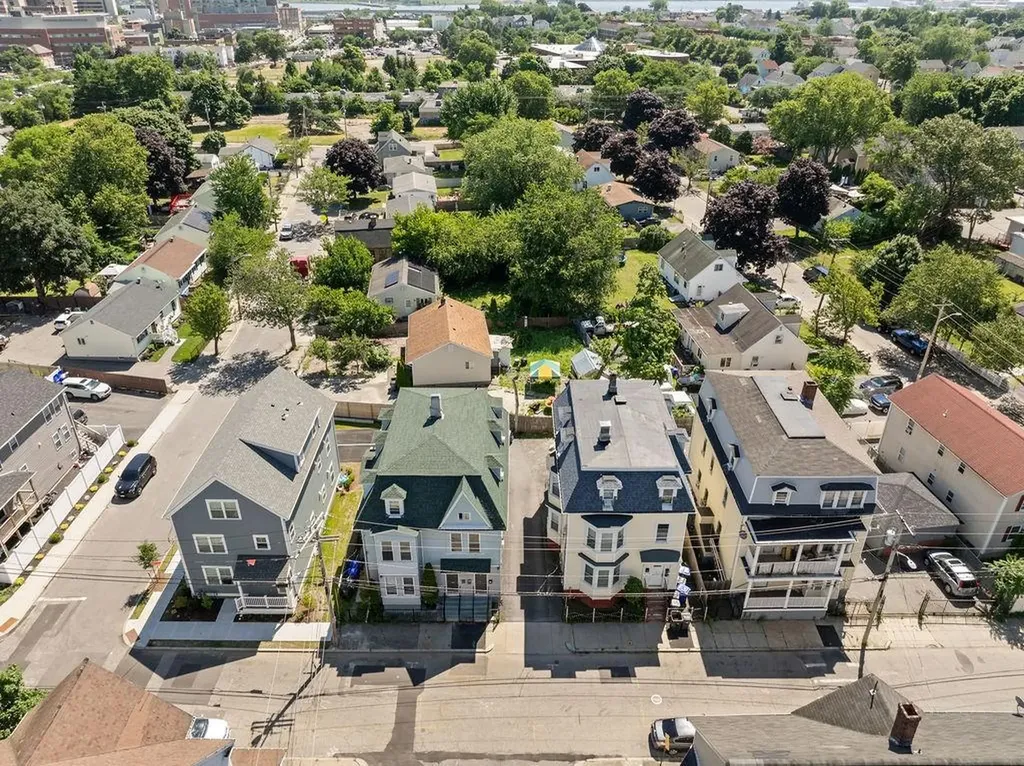38 40 Taylor Street Providence RI 02907