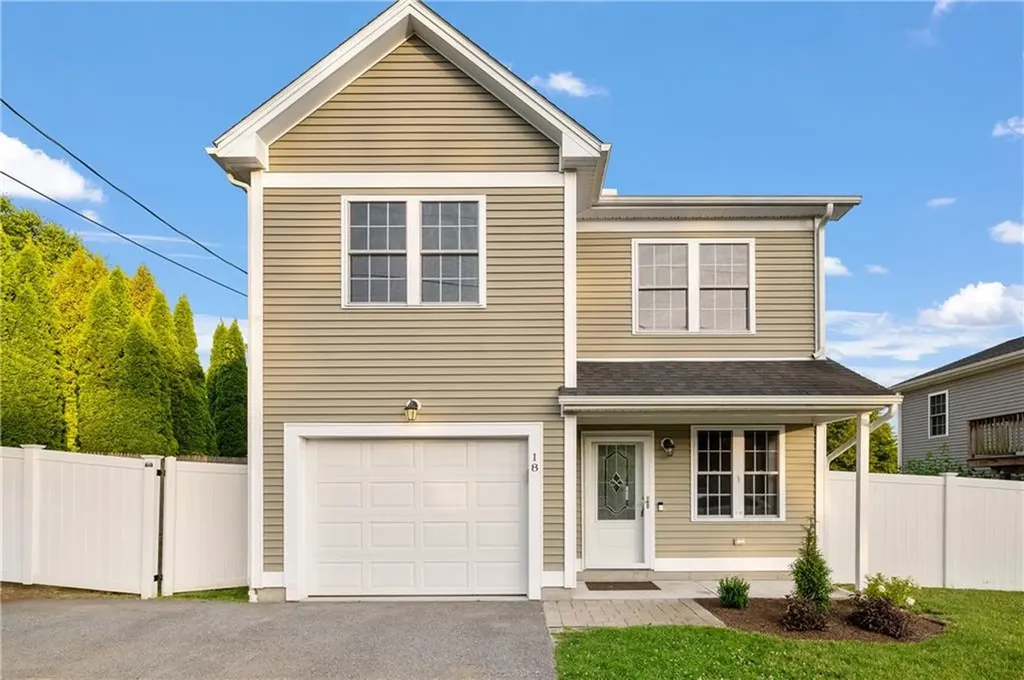 18 Grand Avenue Cumberland RI 02864