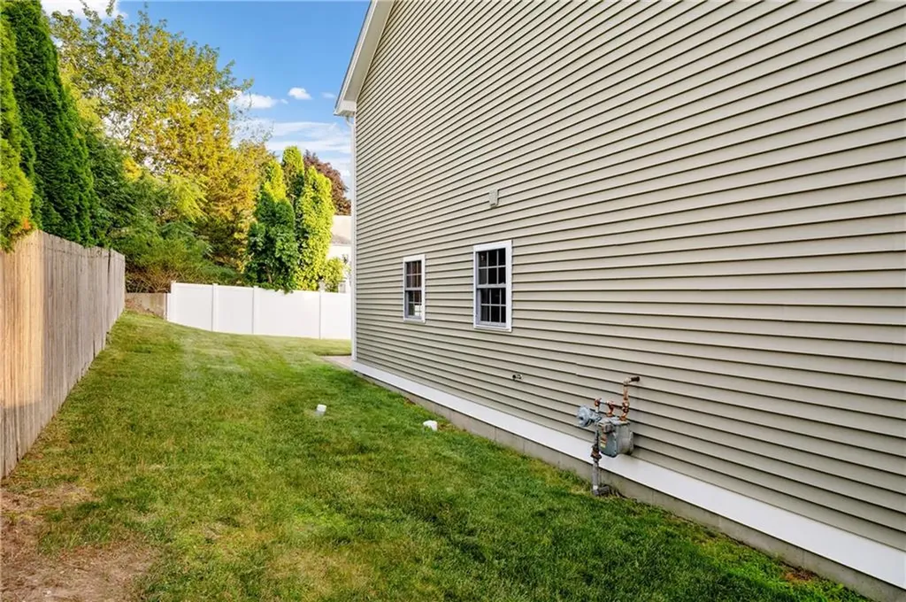 18 Grand Avenue Cumberland RI 02864