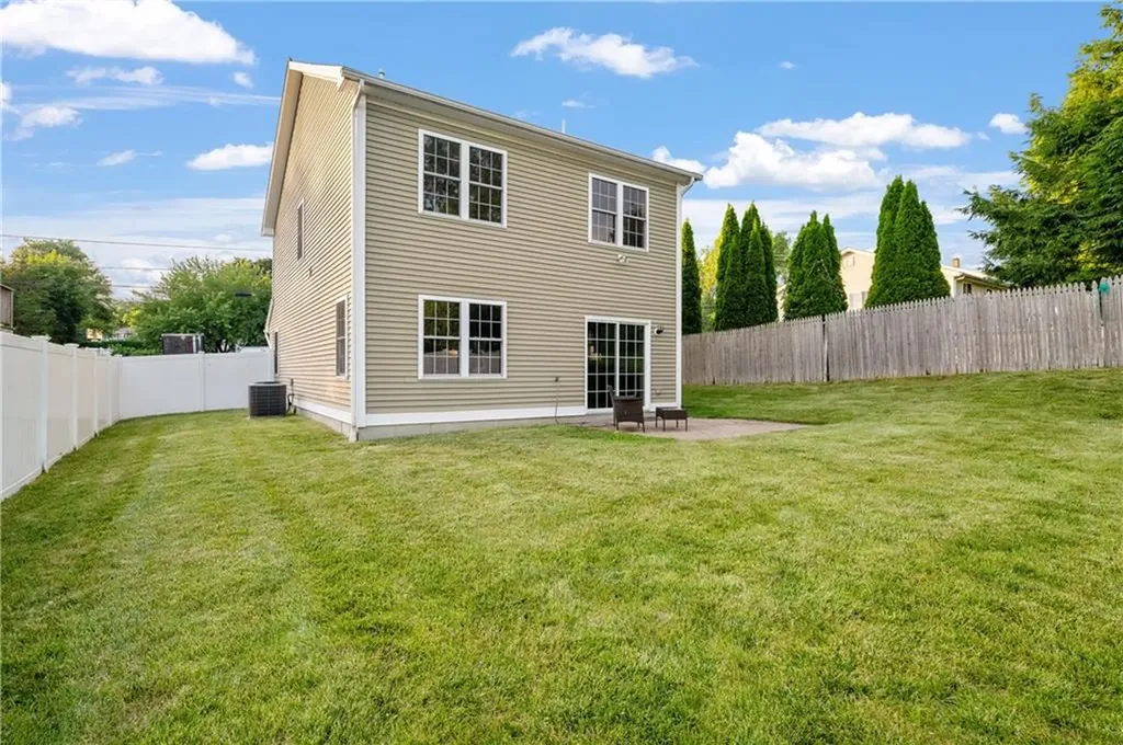 18 Grand Avenue Cumberland RI 02864