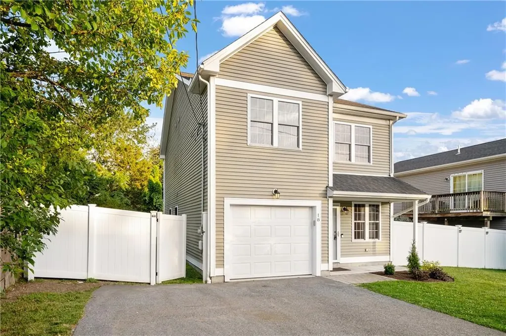18 Grand Avenue Cumberland RI 02864