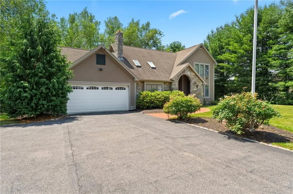 125 Mystery Farms Drive Cranston RI 02921