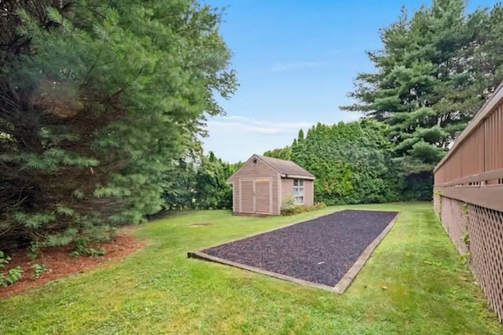 125 Mystery Farms Drive Cranston RI 02921