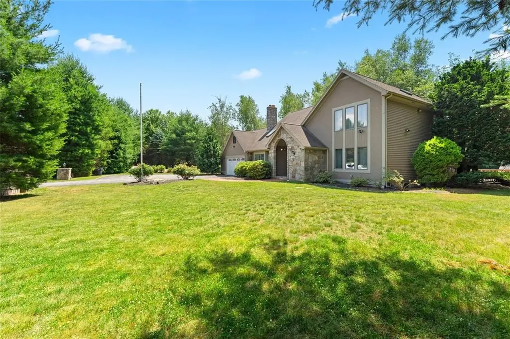 125 Mystery Farms Drive Cranston RI 02921