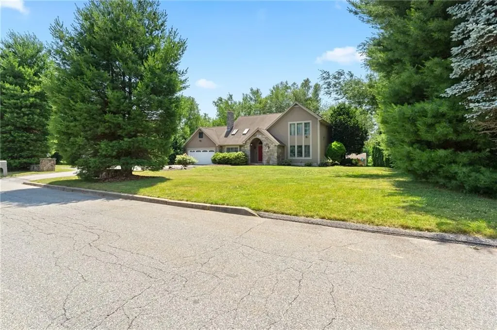 125 Mystery Farms Drive Cranston RI 02921