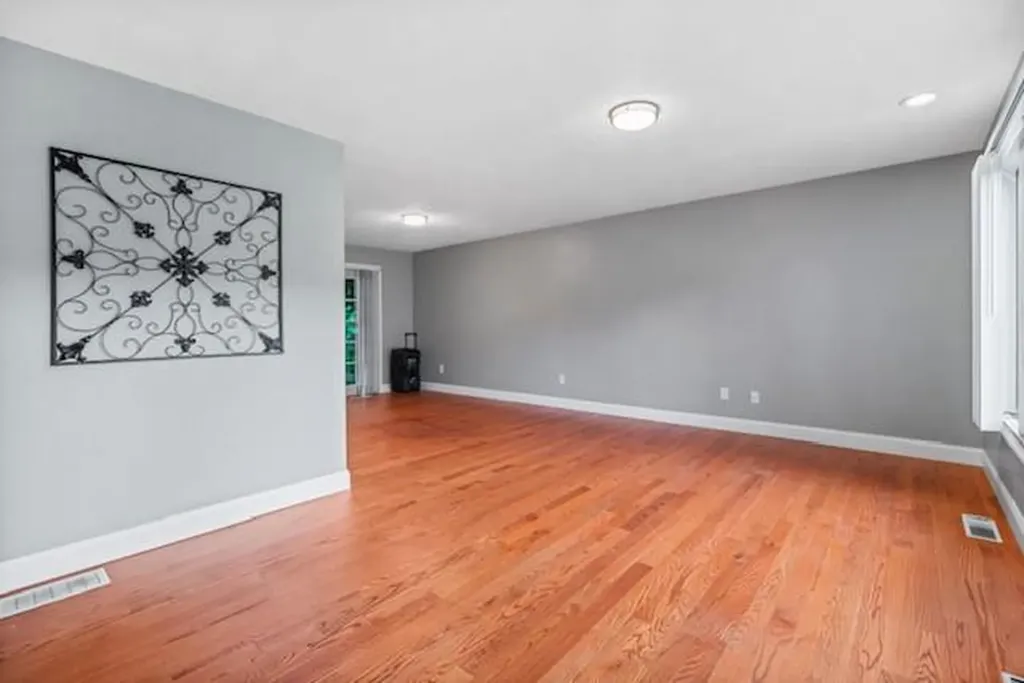 125 Mystery Farms Drive Cranston RI 02921