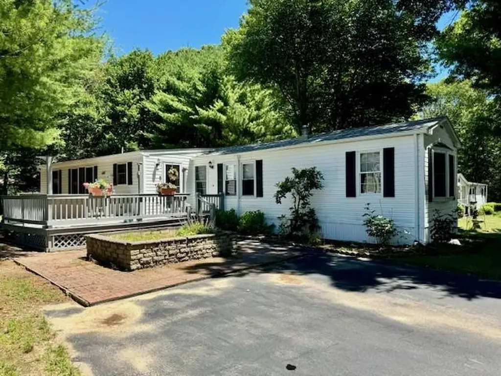 464 Gardiner Road Richmond RI 02892