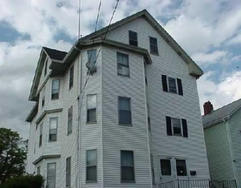333 335 Orms Street Providence RI 02908