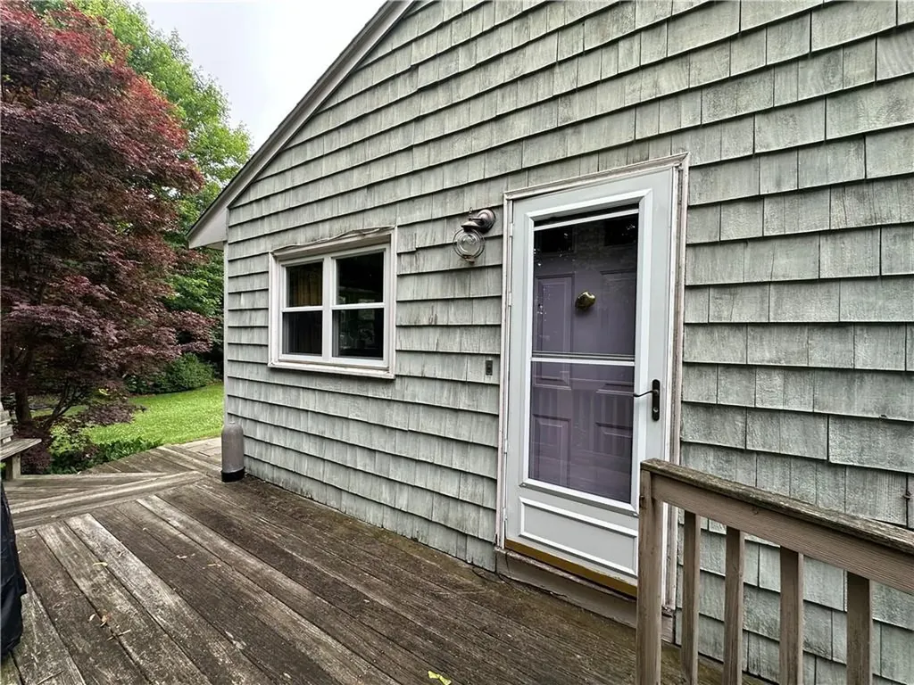 128 Riverside Street Portsmouth RI 02871
