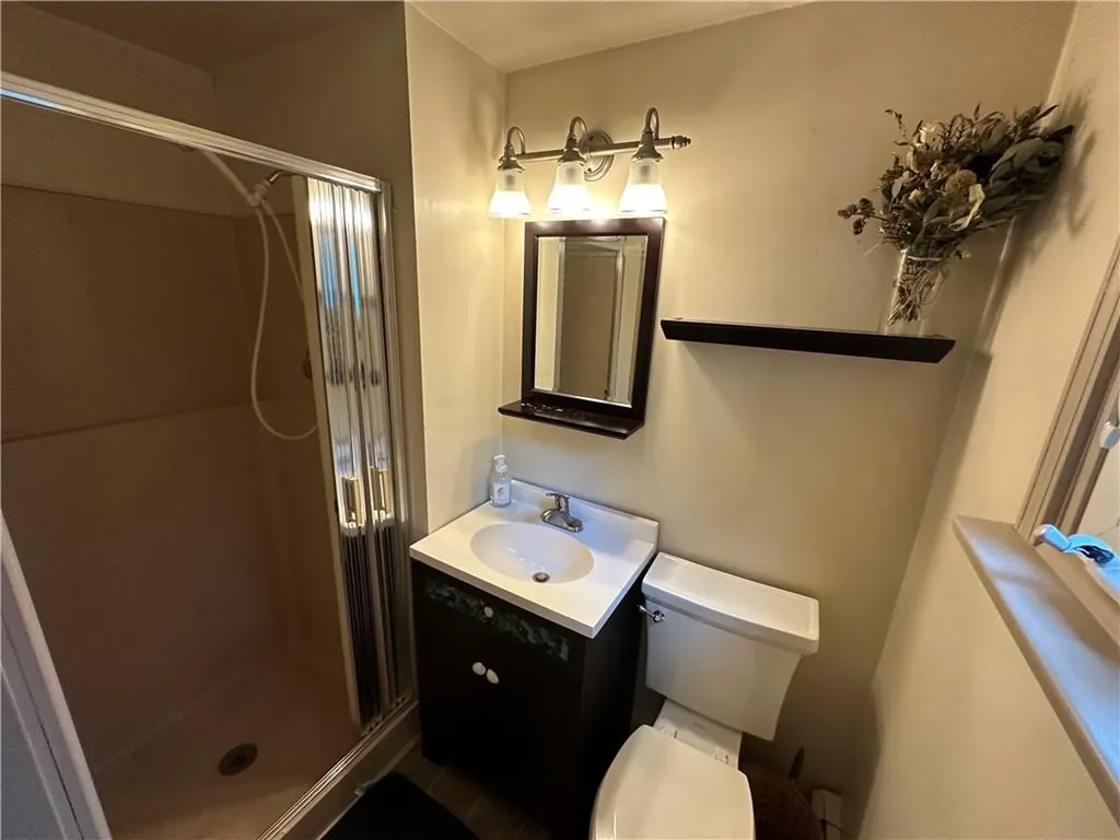 128 Riverside Street Portsmouth RI 02871