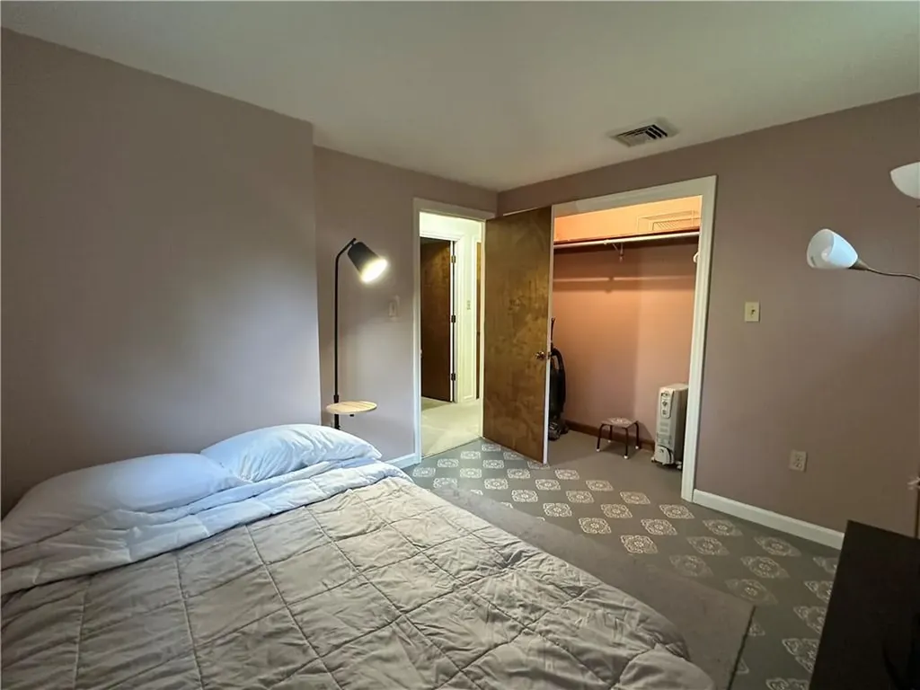 128 Riverside Street Portsmouth RI 02871