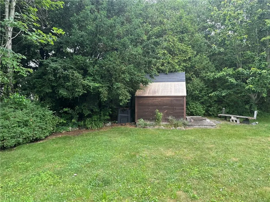 128 Riverside Street Portsmouth RI 02871