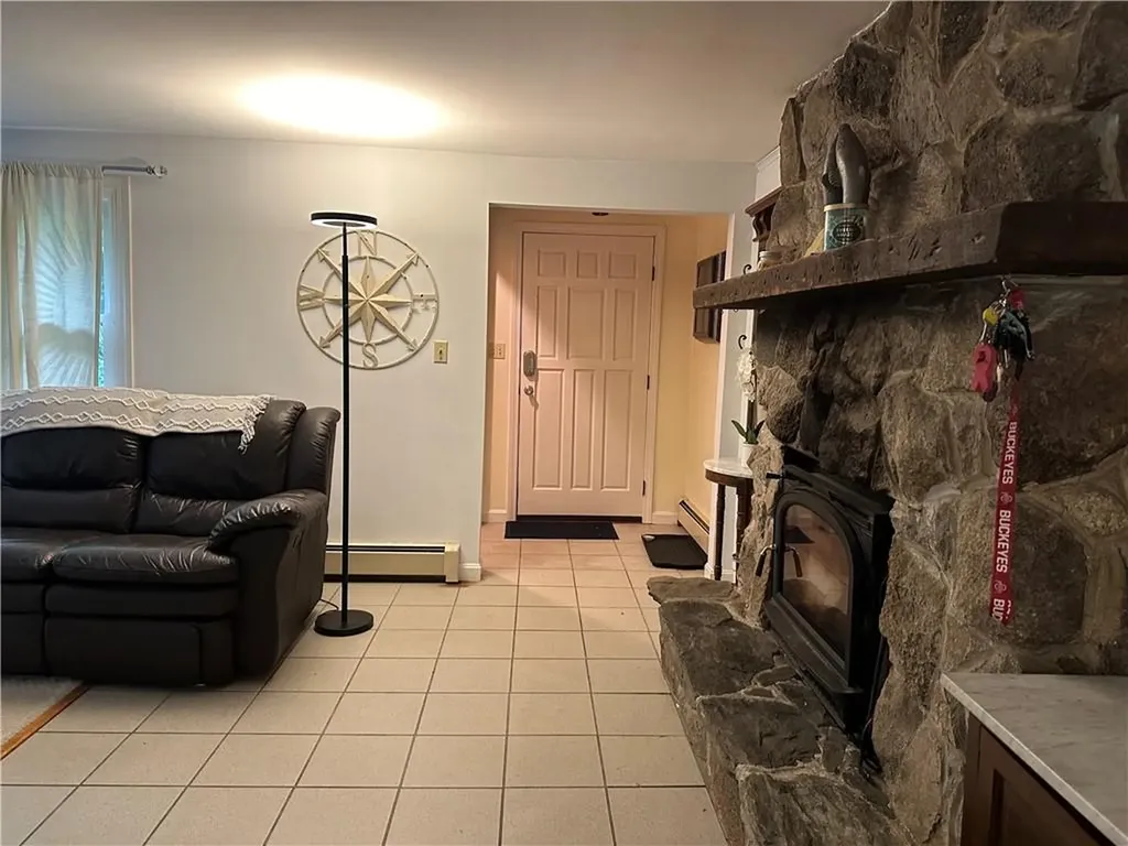 128 Riverside Street Portsmouth RI 02871