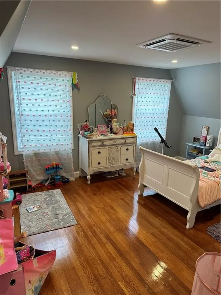 336 Elm Street Warwick RI 02888