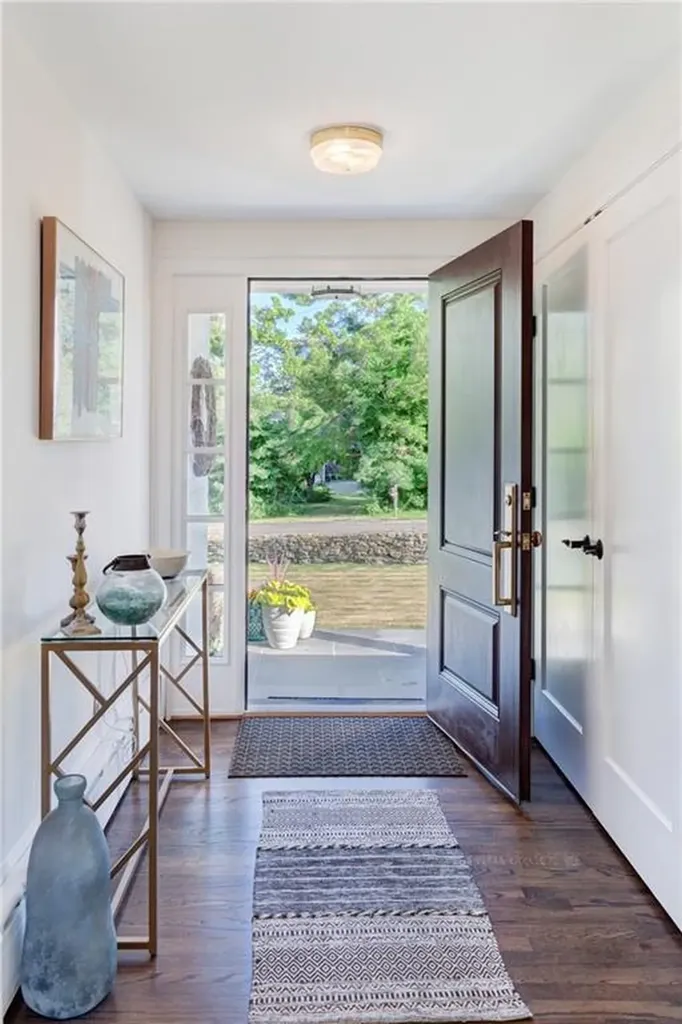 554 Sandy Point Avenue Portsmouth RI 02871
