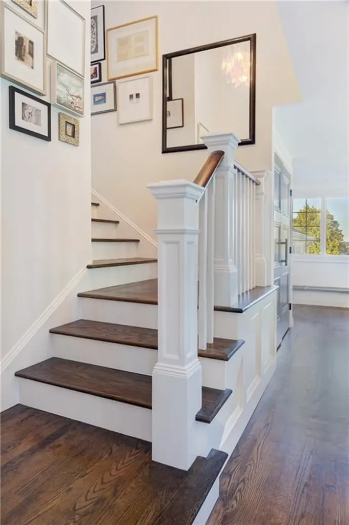 554 Sandy Point Avenue Portsmouth RI 02871