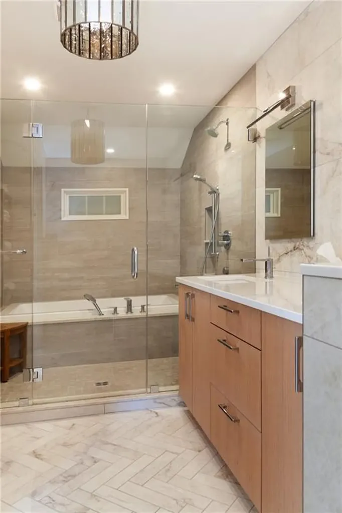 554 Sandy Point Avenue Portsmouth RI 02871