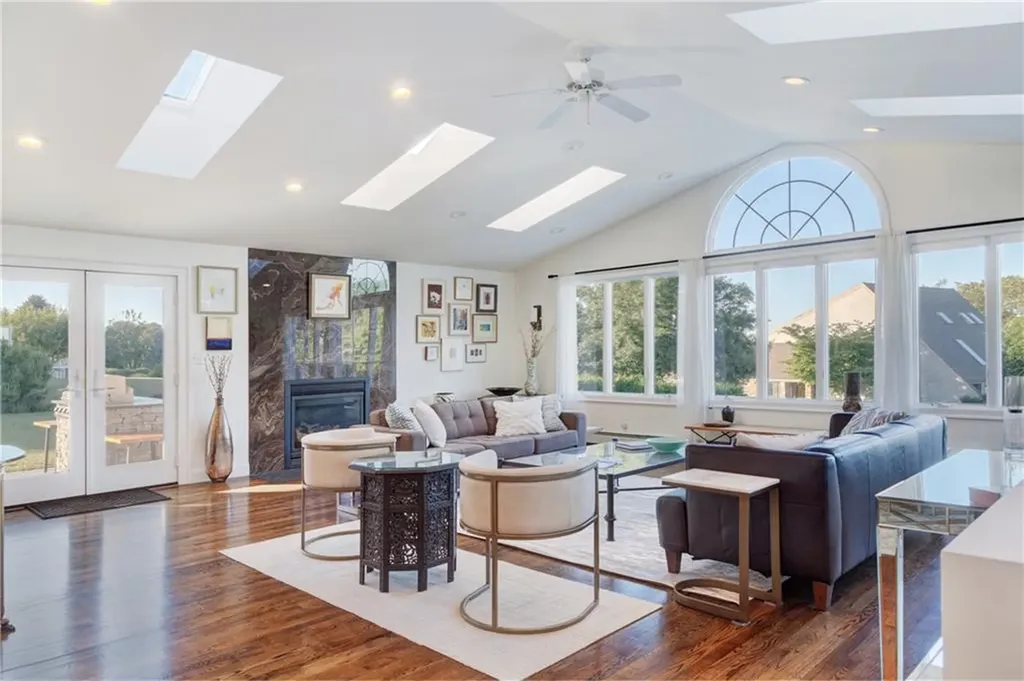 554 Sandy Point Avenue Portsmouth RI 02871