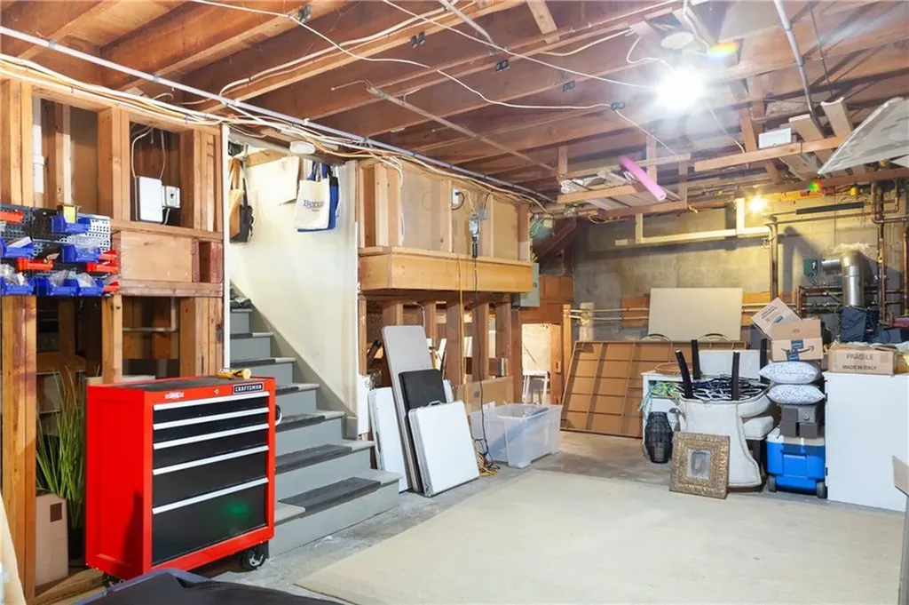 554 Sandy Point Avenue Portsmouth RI 02871