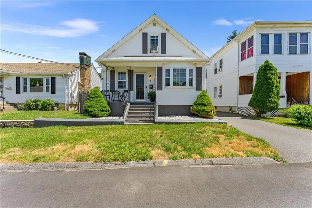 7 Southern Street Cranston RI 02920