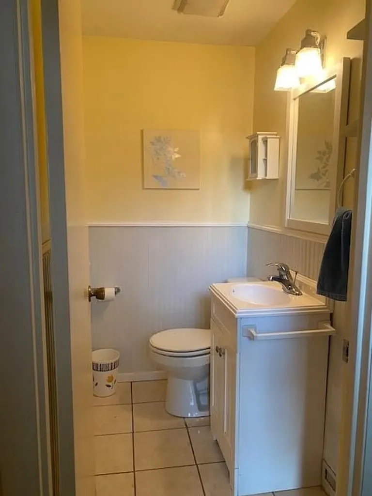142 Rowe Avenue Pawtucket RI 02861