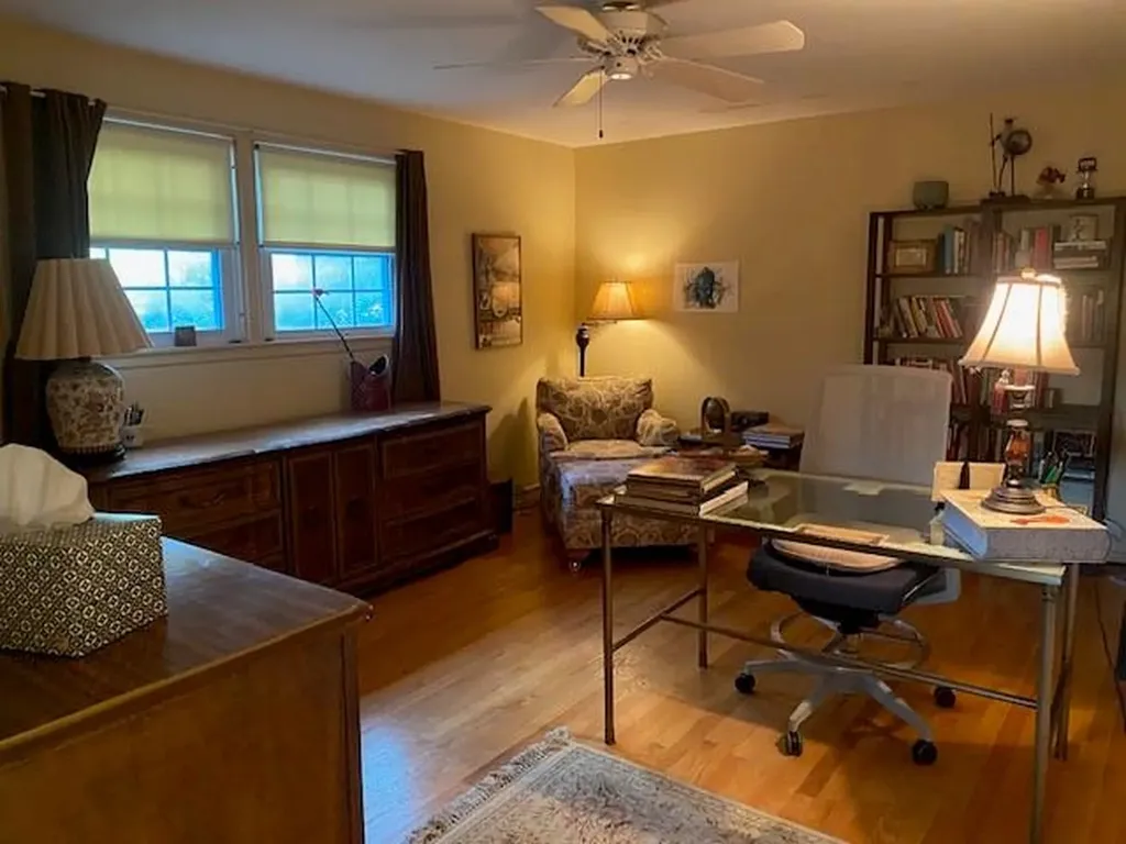 142 Rowe Avenue Pawtucket RI 02861