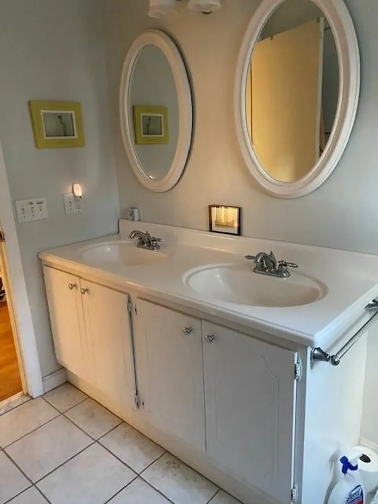 142 Rowe Avenue Pawtucket RI 02861