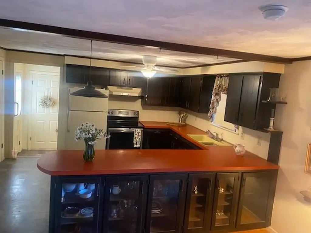 142 Rowe Avenue Pawtucket RI 02861