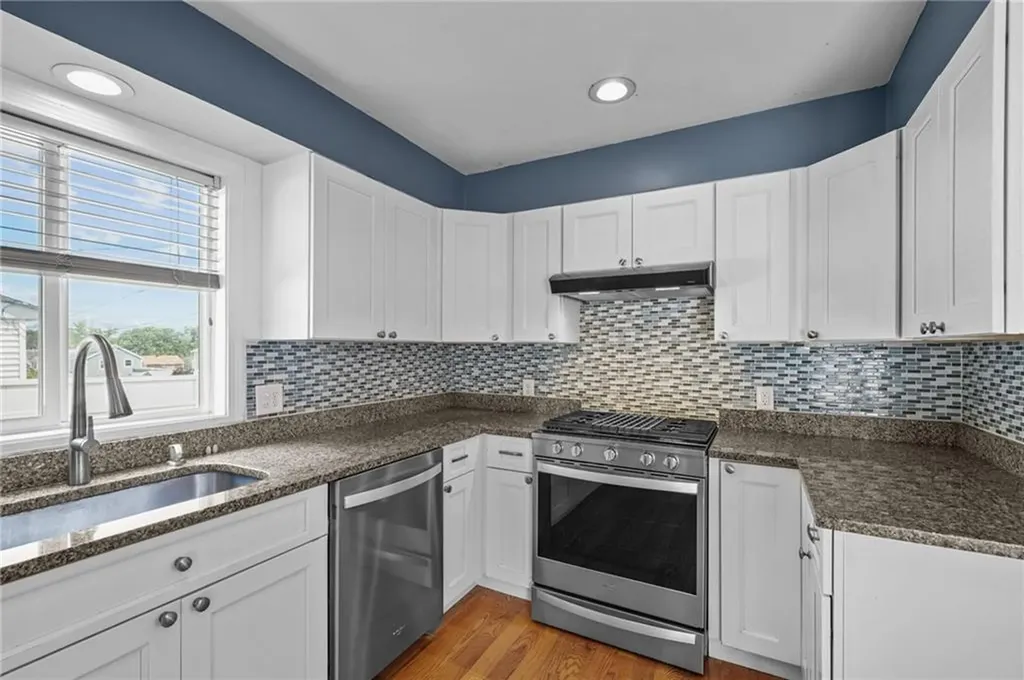 33 Crawford Street Cranston RI 02910
