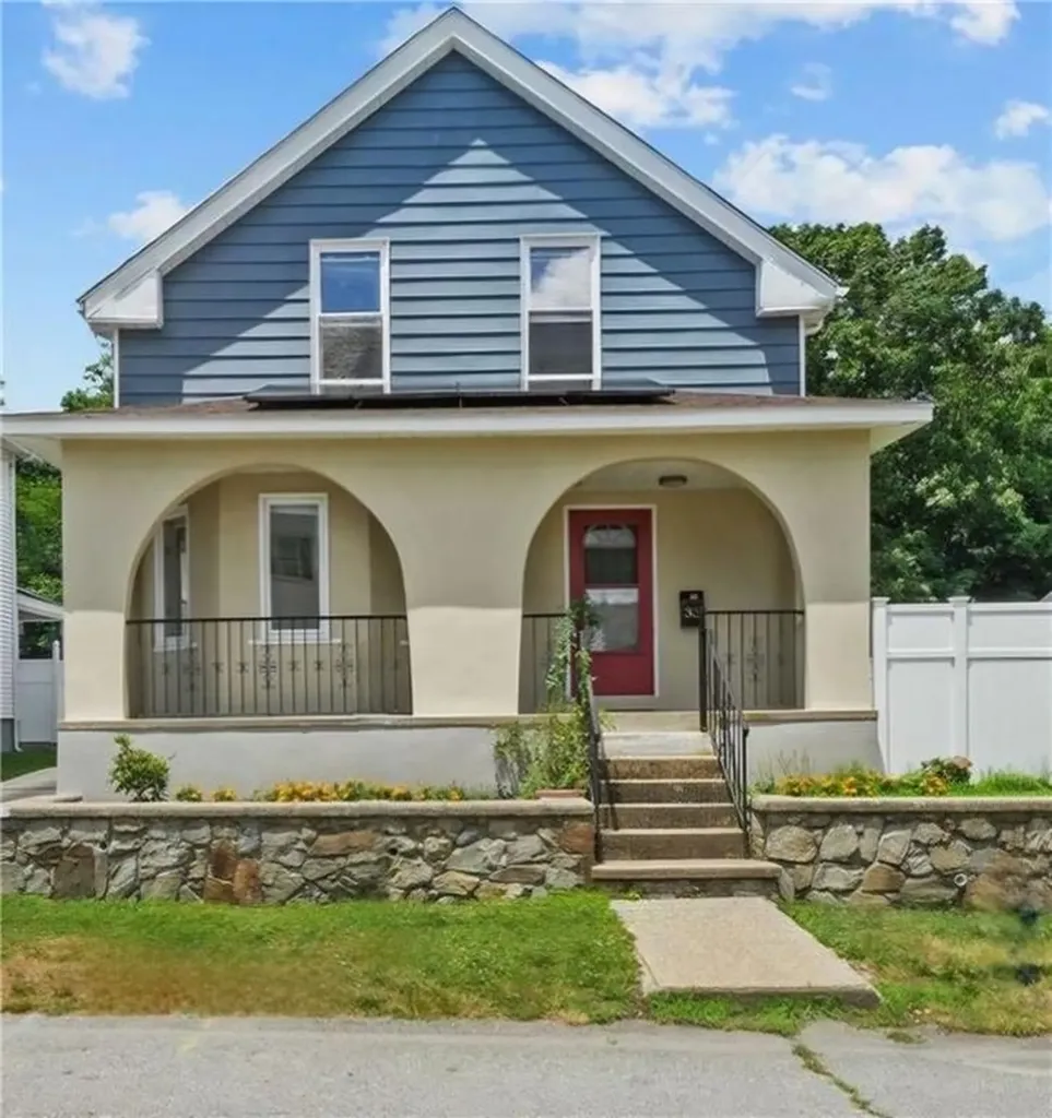 33 Crawford Street Cranston RI 02910