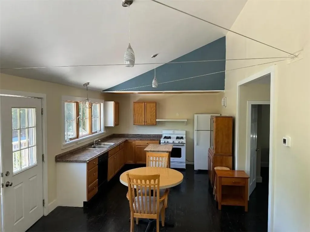 121 Conch Road Narragansett RI 02882