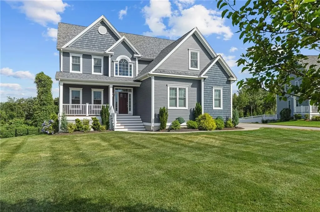 87 Camden Lane Cranston RI 02921