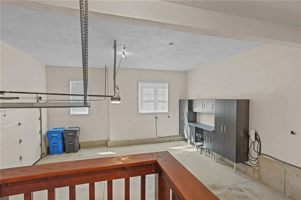 87 Camden Lane Cranston RI 02921