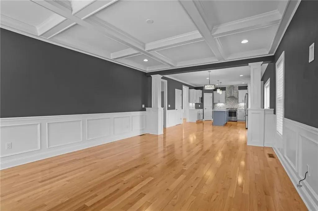 87 Camden Lane Cranston RI 02921