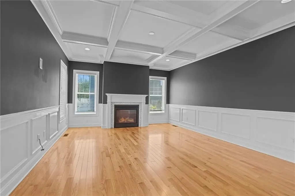 87 Camden Lane Cranston RI 02921