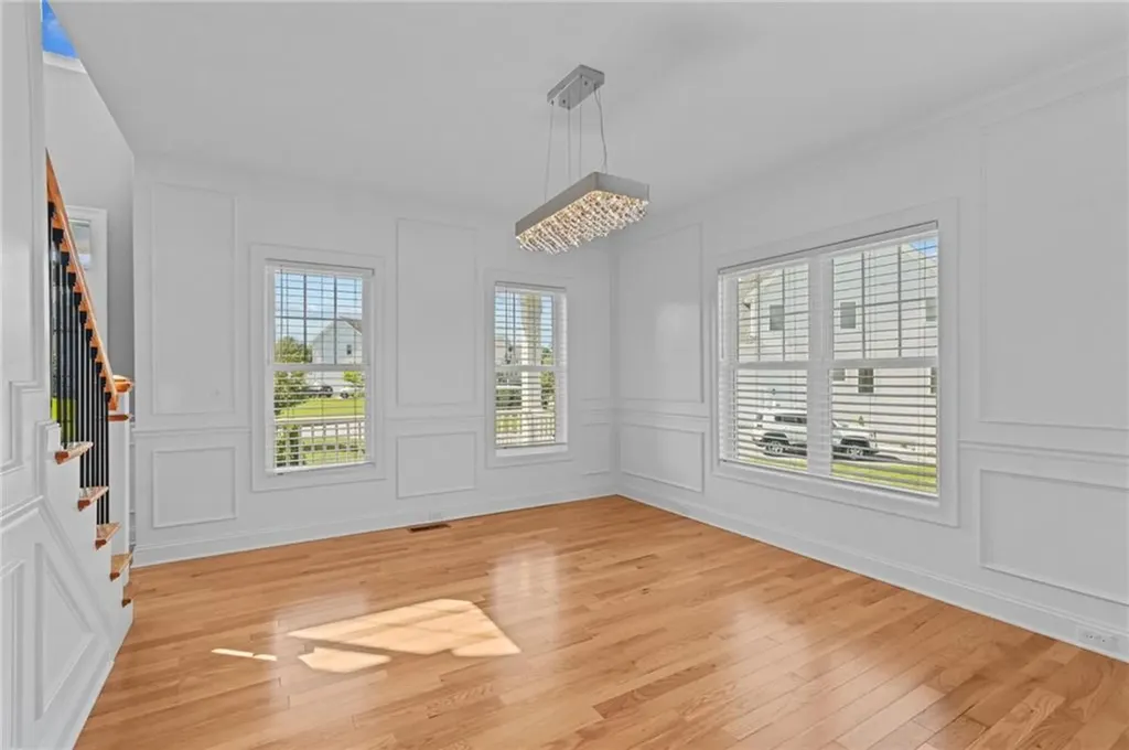 87 Camden Lane Cranston RI 02921