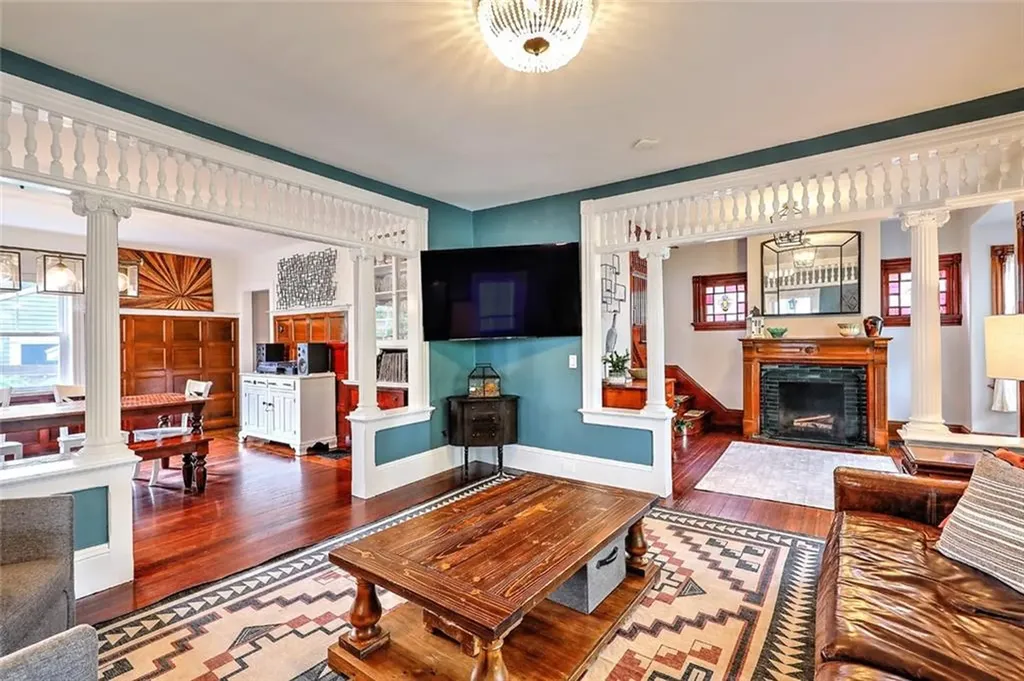 54 Strathmore Road Cranston RI 02905