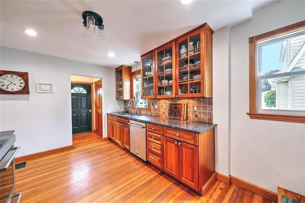 54 Strathmore Road Cranston RI 02905