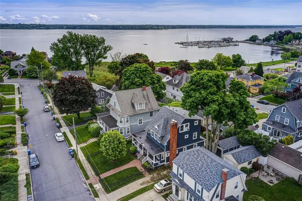 54 Strathmore Road Cranston RI 02905