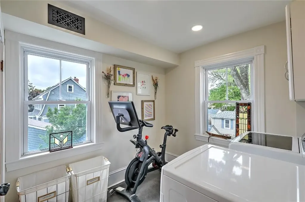 54 Strathmore Road Cranston RI 02905