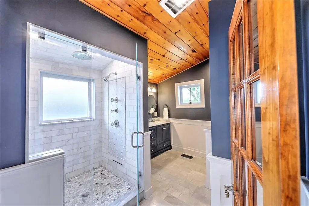 54 Strathmore Road Cranston RI 02905