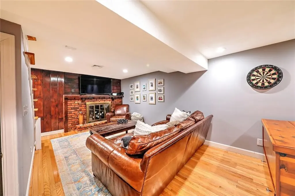 54 Strathmore Road Cranston RI 02905