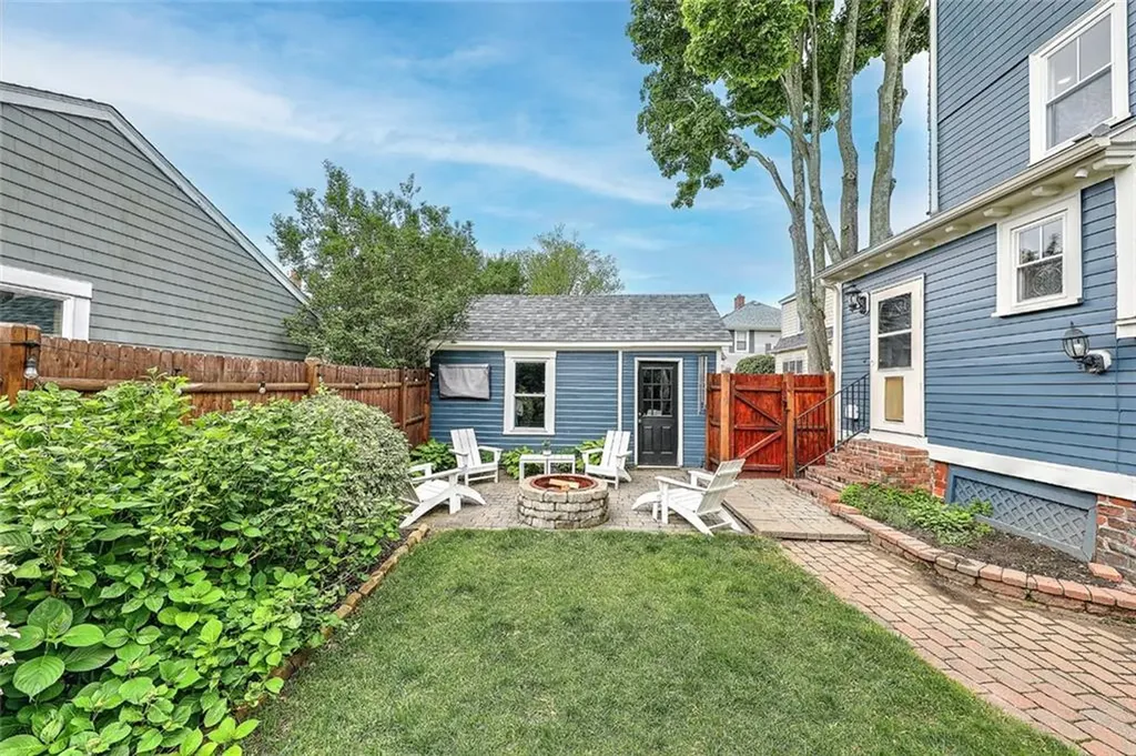 54 Strathmore Road Cranston RI 02905