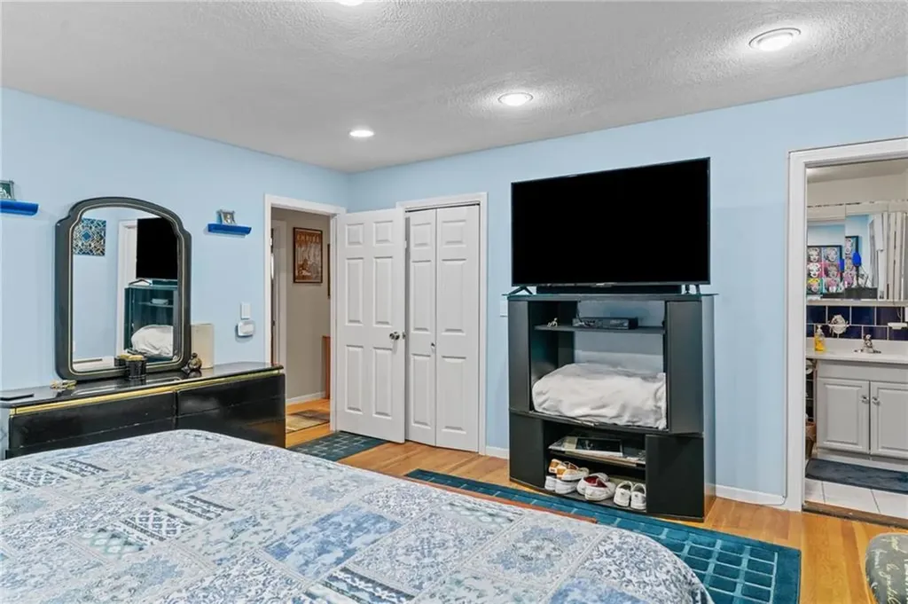 15 Brookdale Road North Providence RI 02904