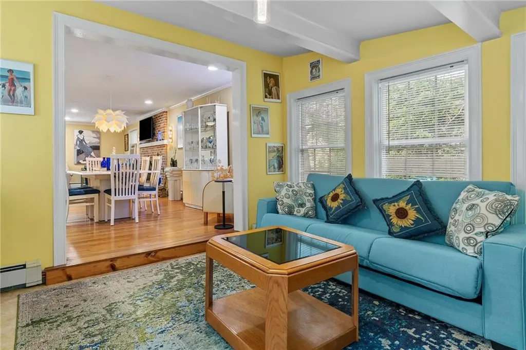 15 Brookdale Road North Providence RI 02904