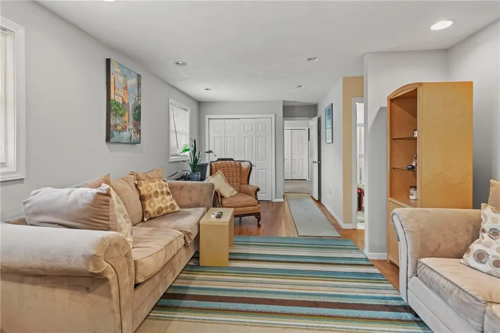 15 Brookdale Road North Providence RI 02904