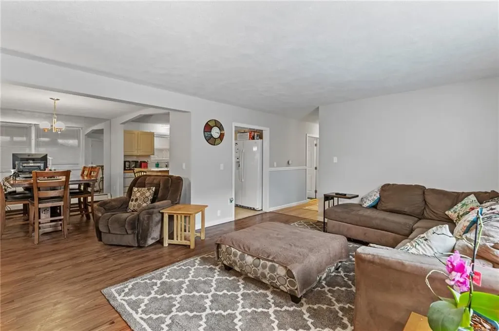 15 Brookdale Road North Providence RI 02904